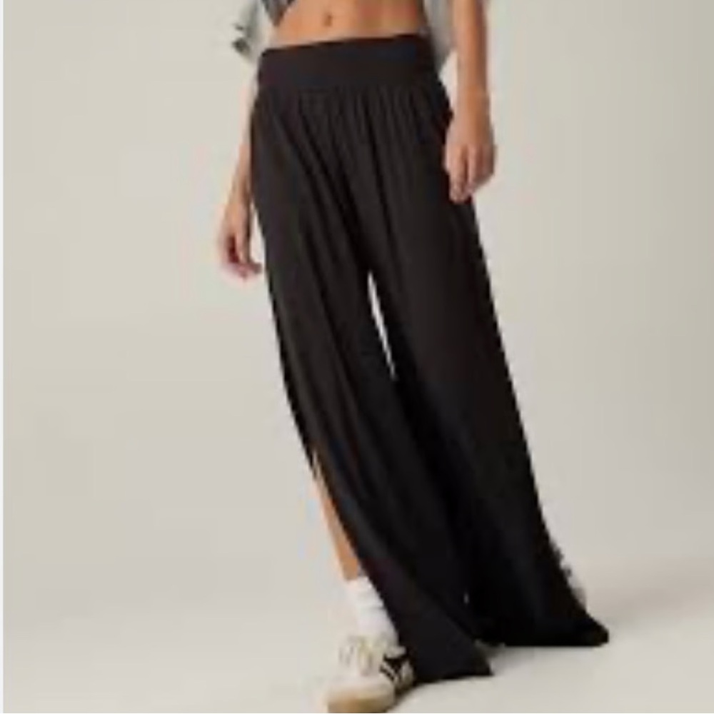 Aerie Women's OFFLINE pant